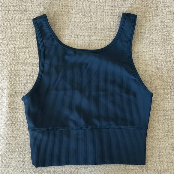 HALARA Tops - HALARA Reversible Ribbed Crop Top